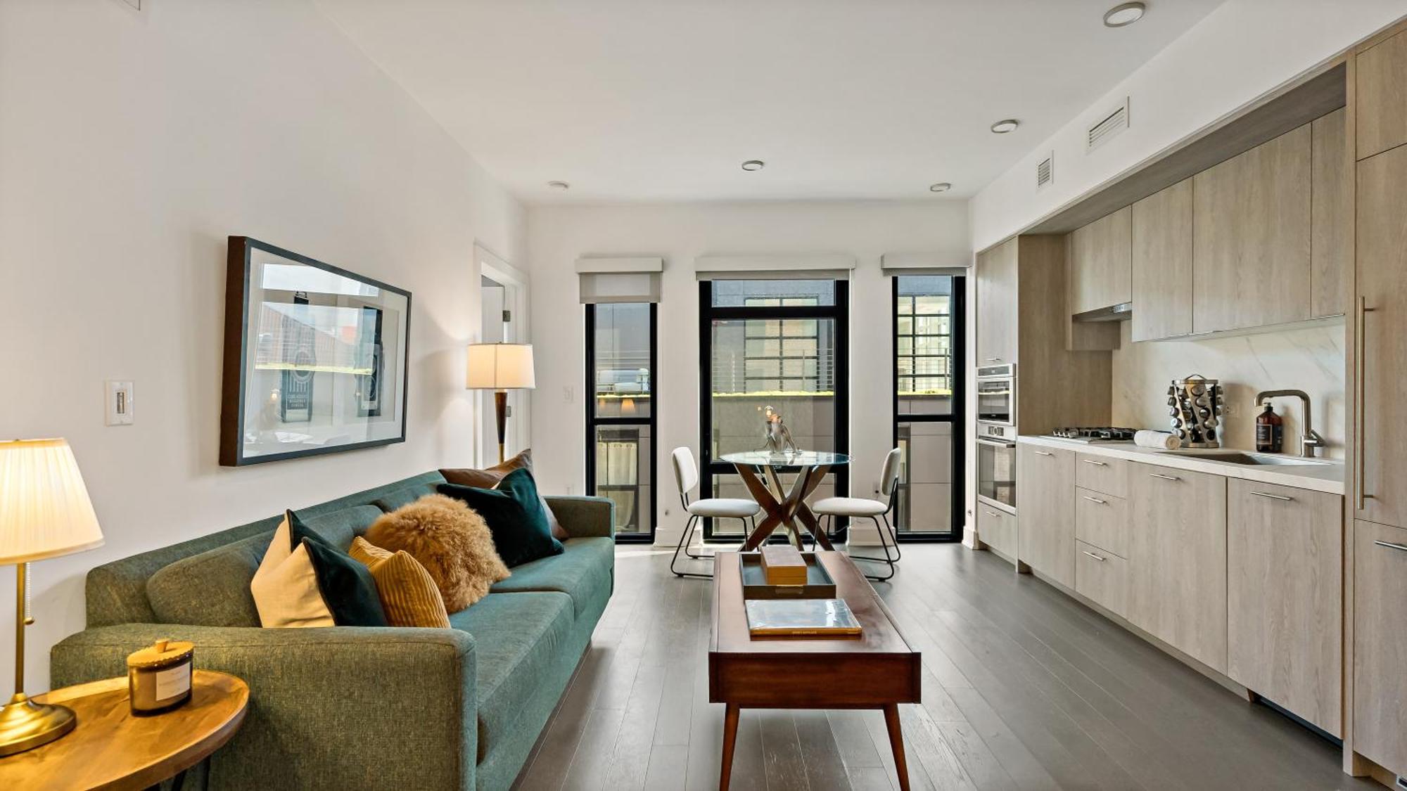Pure Voyage Shaw Aparthotel Washington Ngoại thất bức ảnh